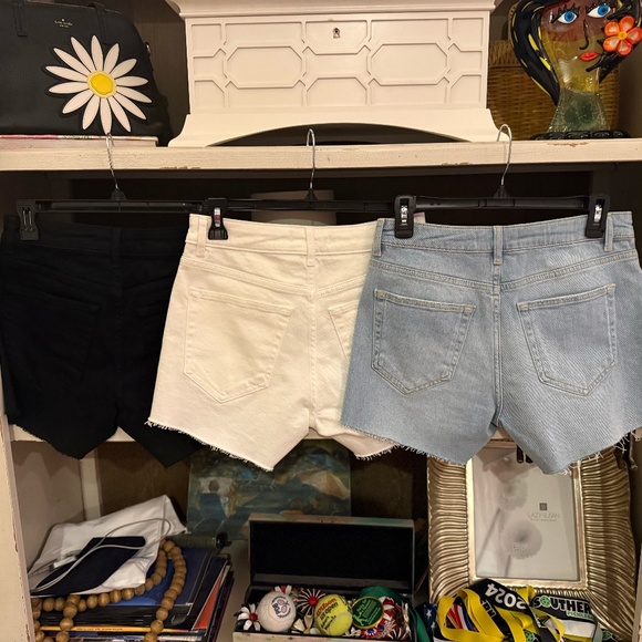 Antonio Melani bayleigh denim shorts lot sz 2 white black blue nwt - Picture 2 of 2